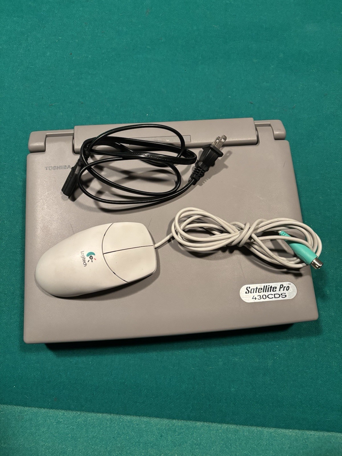 Toshiba Satellite 430CDS with Mouse and AC Adapter, Tested and Works