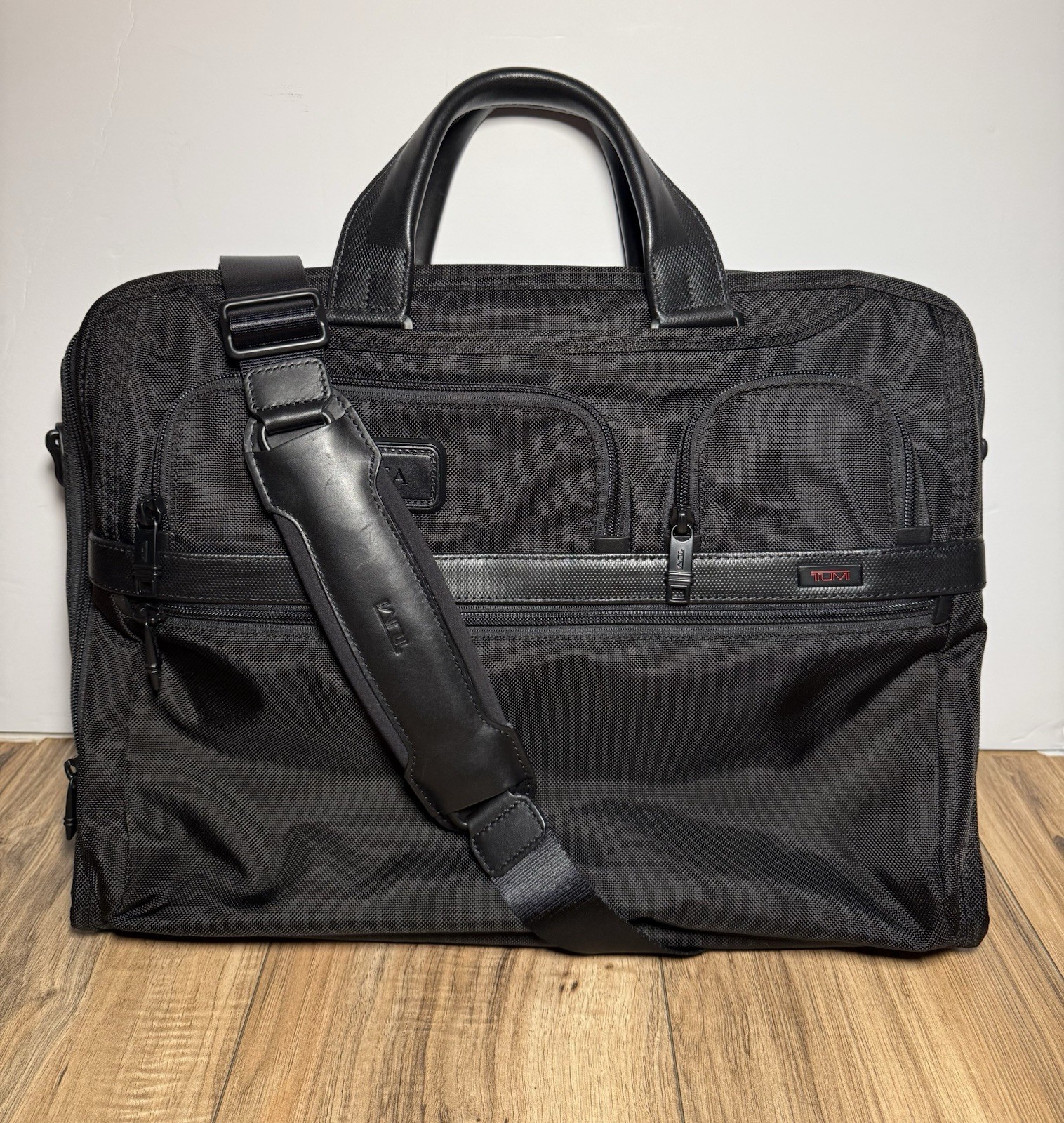 Tumi Alpha 2 Black Ballistic Nylon 17” Large Screen Laptop Briefcase 26114D2