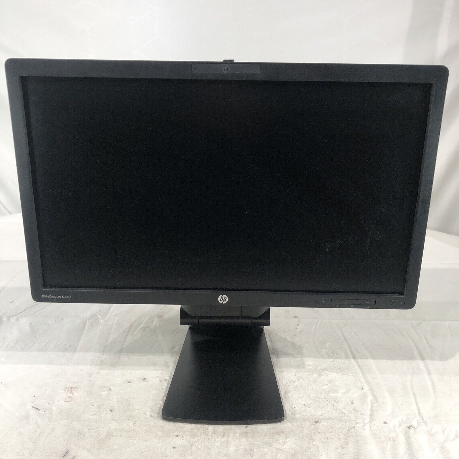 HP Elite Display E221 21.5in with Adjustable Stand Flat Screen Monitor 1920x1080