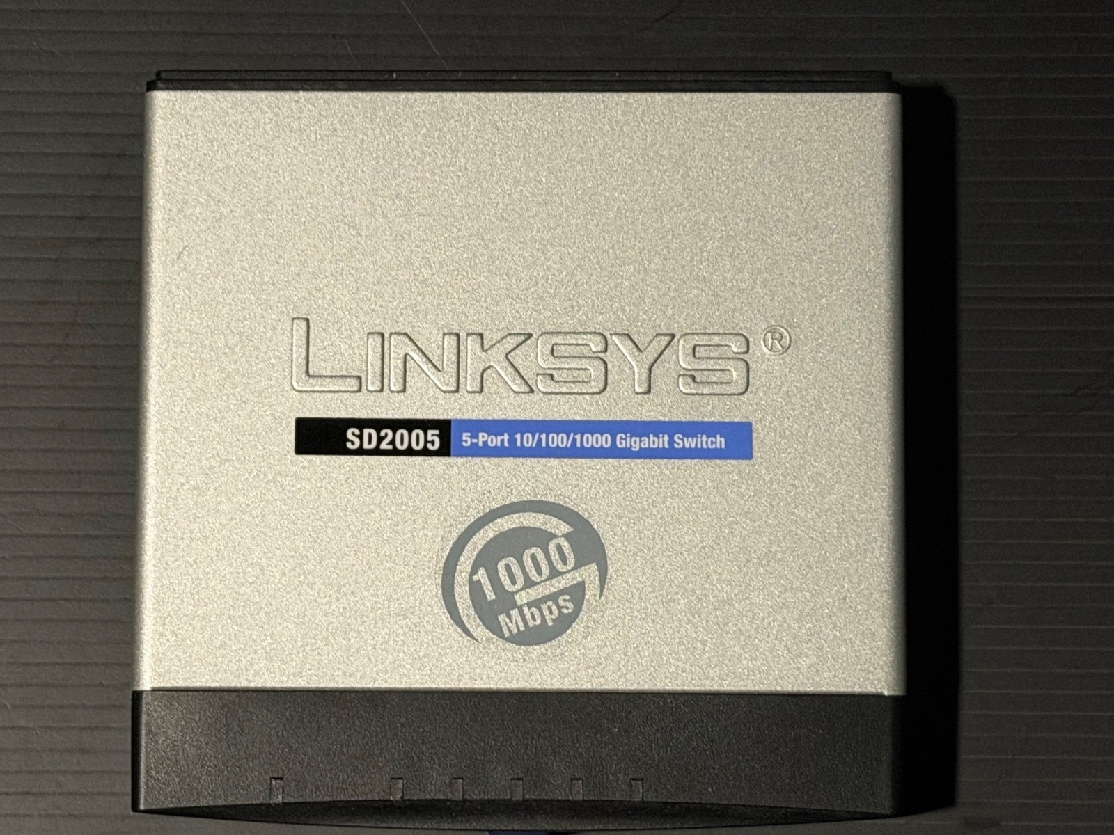 Linksys SD2005 V2.2 Business Series 5 port Gigabit Ethernet Switch