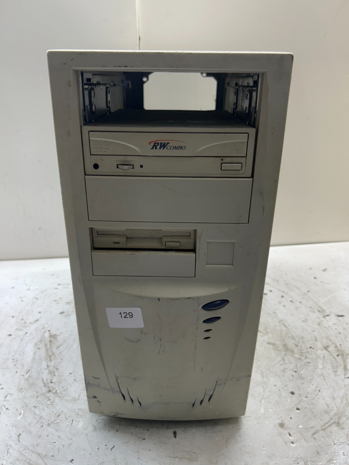 Vintage Retro Beige ATX Sleeper PC Case