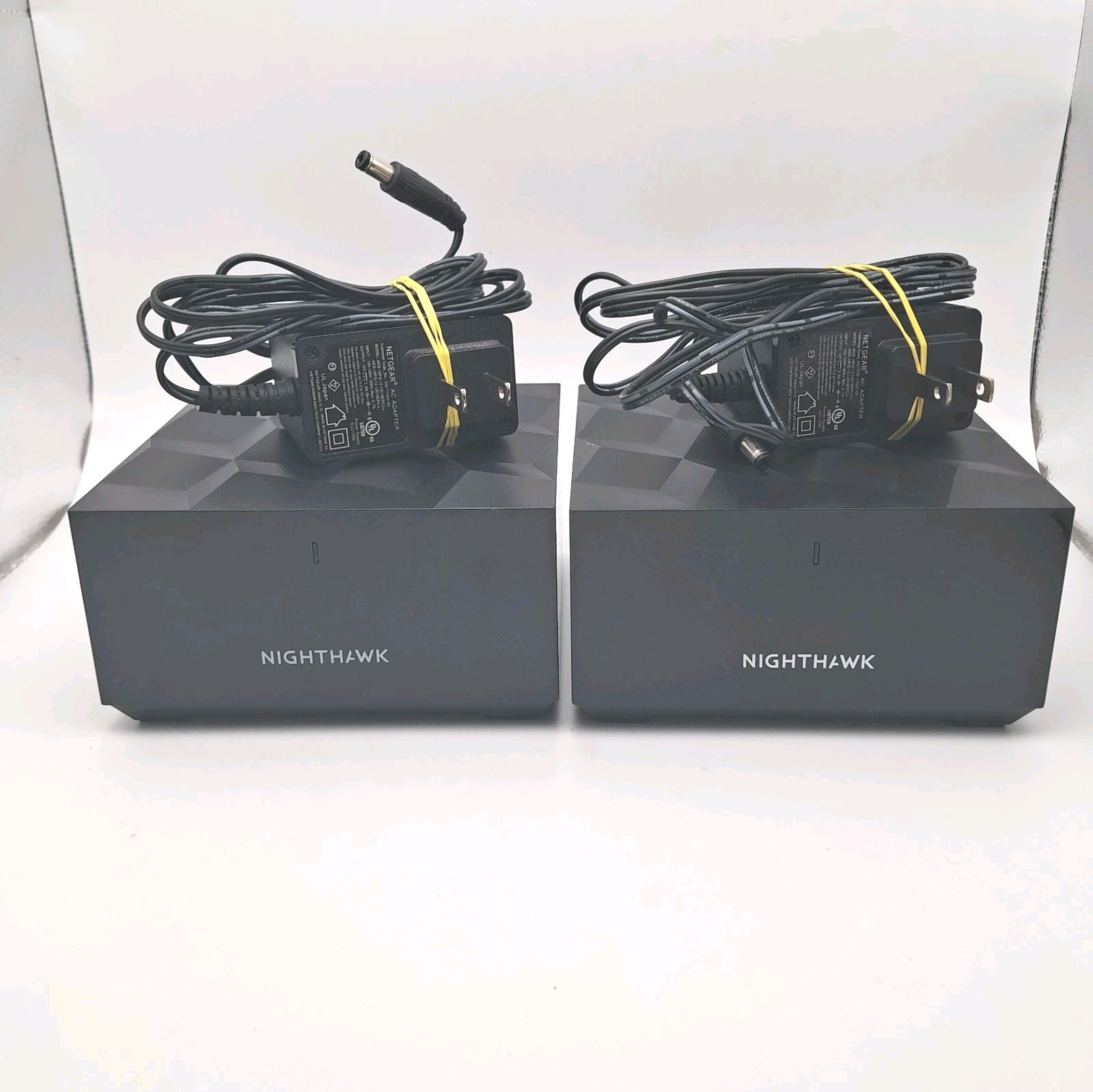 NETGEAR Nighthawk Mesh Wi-Fi 6 Router MR70 + One Satellite MS70 w/connectors