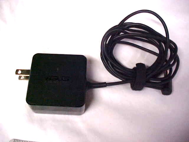 ASUS Laptop Computer AC Adaptor Charger Output 19 Volt 1.75 Amp