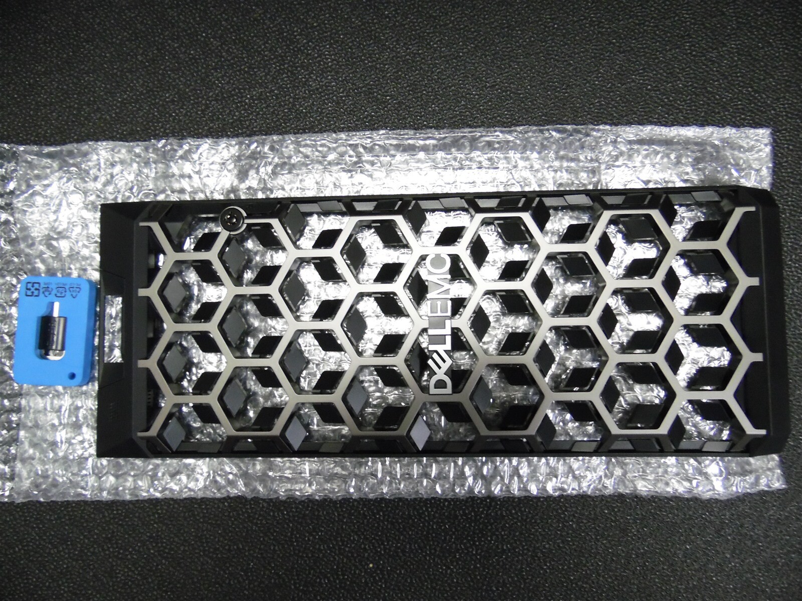 FACEPLATE FRONT BEZEL DELL EMC RACK TOWER SERVER T640 DDT01 PV6VN