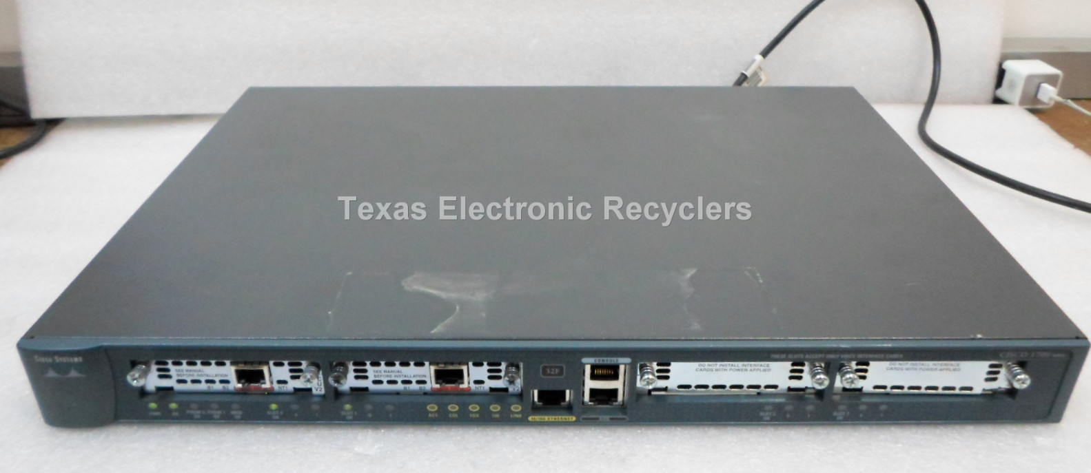 Cisco 1760 1-Port 10/100 Router w/ 2x WIC 1B-U V2 Cards