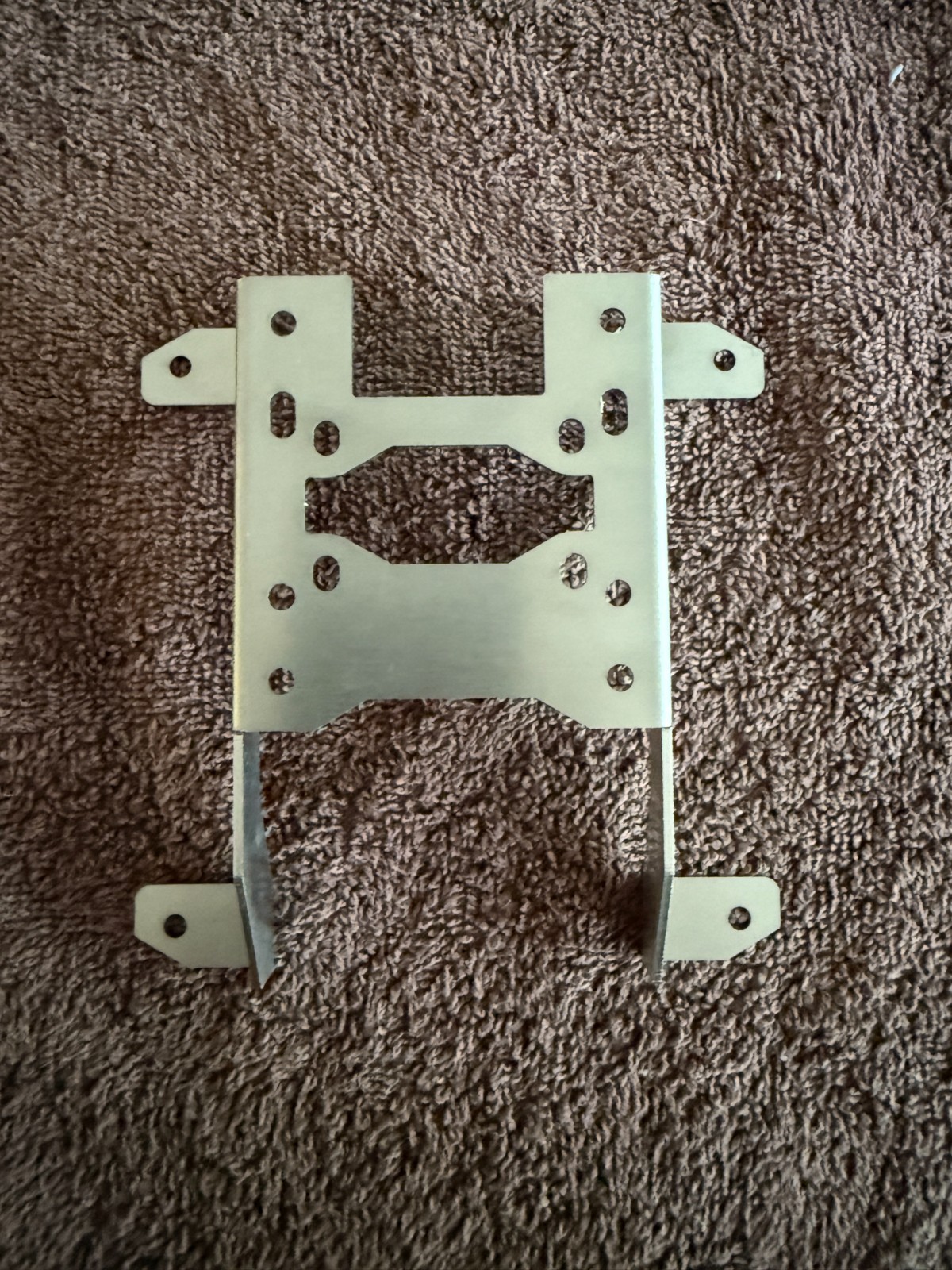 Aquacomputer D5 140mm Fan Mount