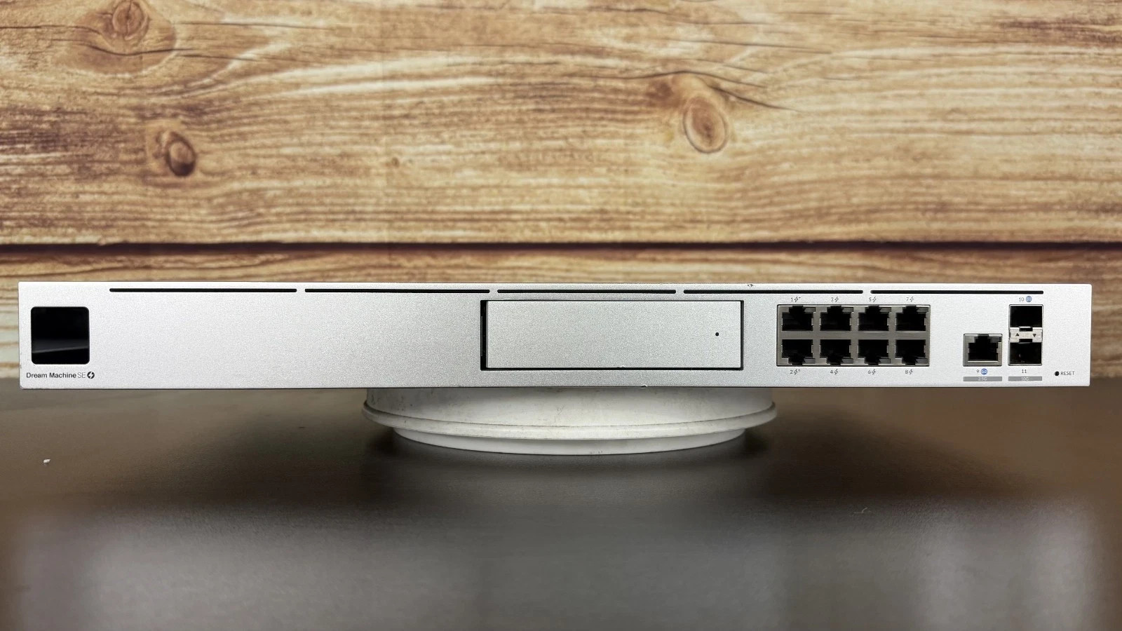 Ubiquiti UniFi Dream Machine UDM-SE Gateway Console No HDD *Parts