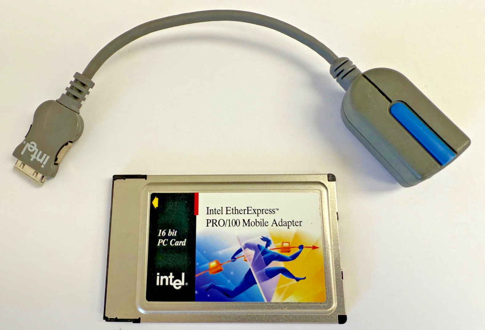 Intel PCMCIA EtherExpress PRO/100 Fast Ethernet LAN PC Card with Dongle Cable