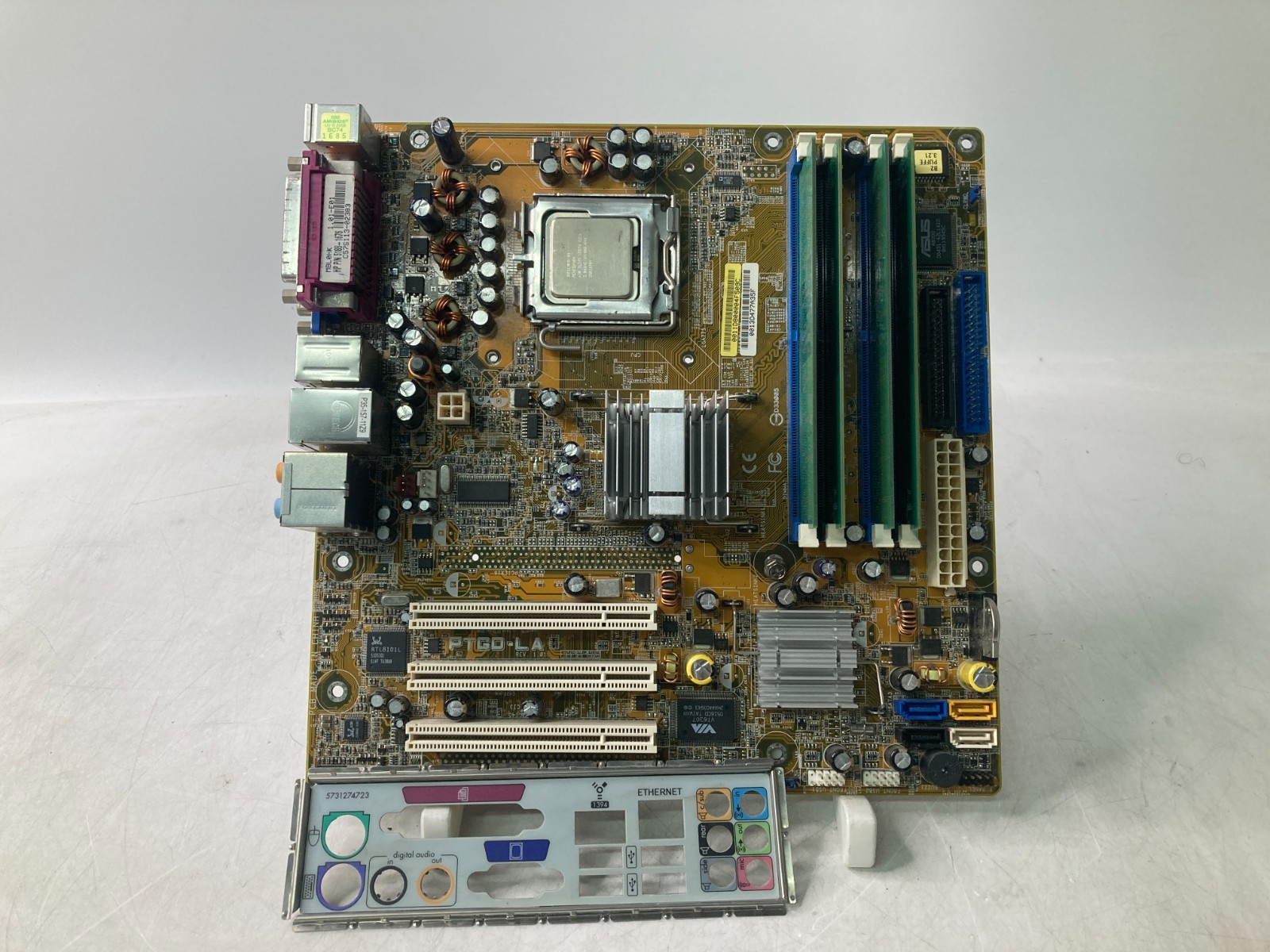 Vintage ASUS PTGD-LA w/ LGA775 Intel Pentium 4 HT 630 3MB DDR Ram