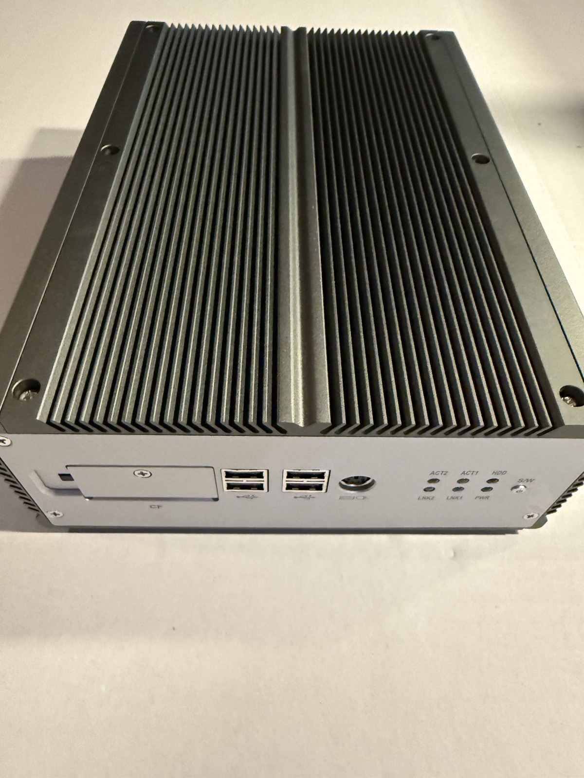 Arbor Technology FPC-7300 Robust Box PC