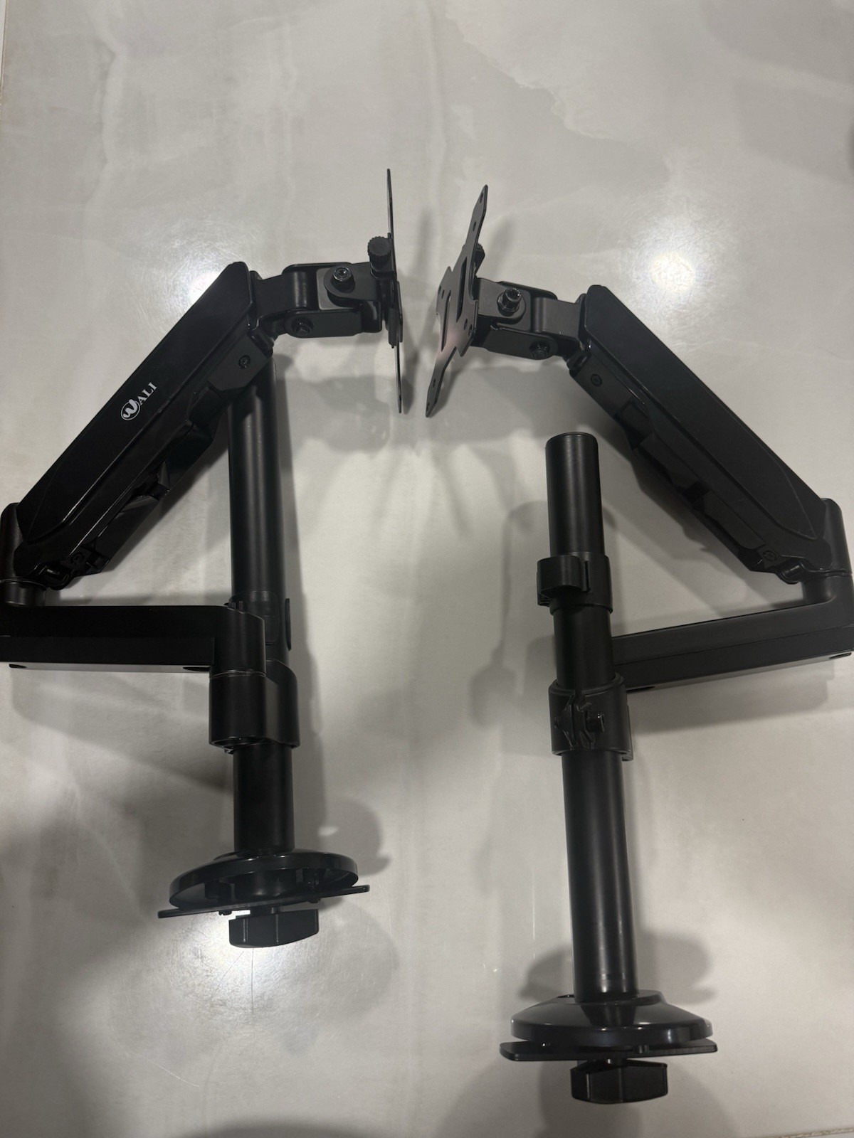 WALI Single Monitor Mounts Articulating Gas Spring Monitor Arm Desk Mounts