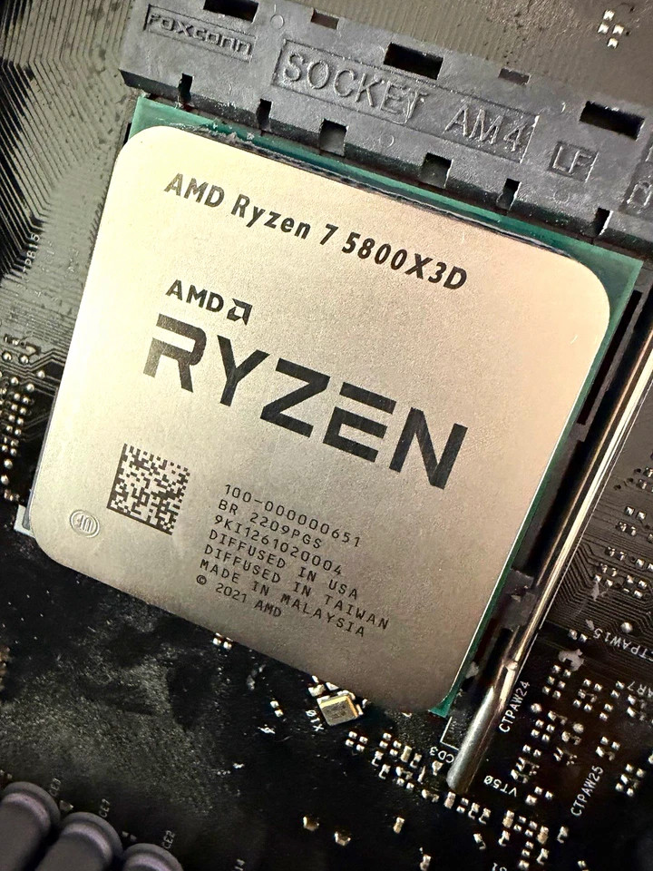 AMD Ryzen 7 5800X3D Processor (3.4GHz, 8 Cores, AM4) - 100-100000651WOF