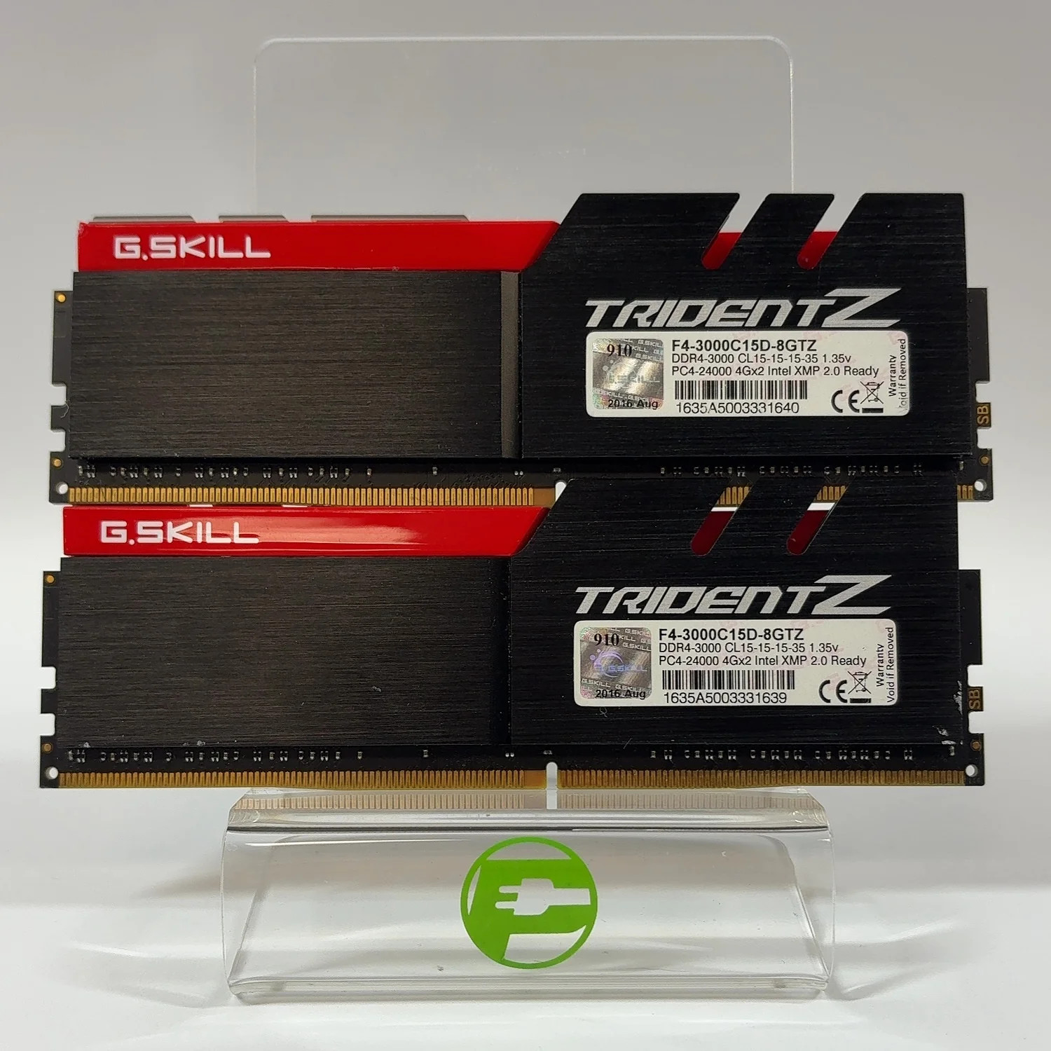 TeamGroup Trident Z 8GB (2x4GB) RAM DDR4 3000MHz F4-3000C15D-8GTZ