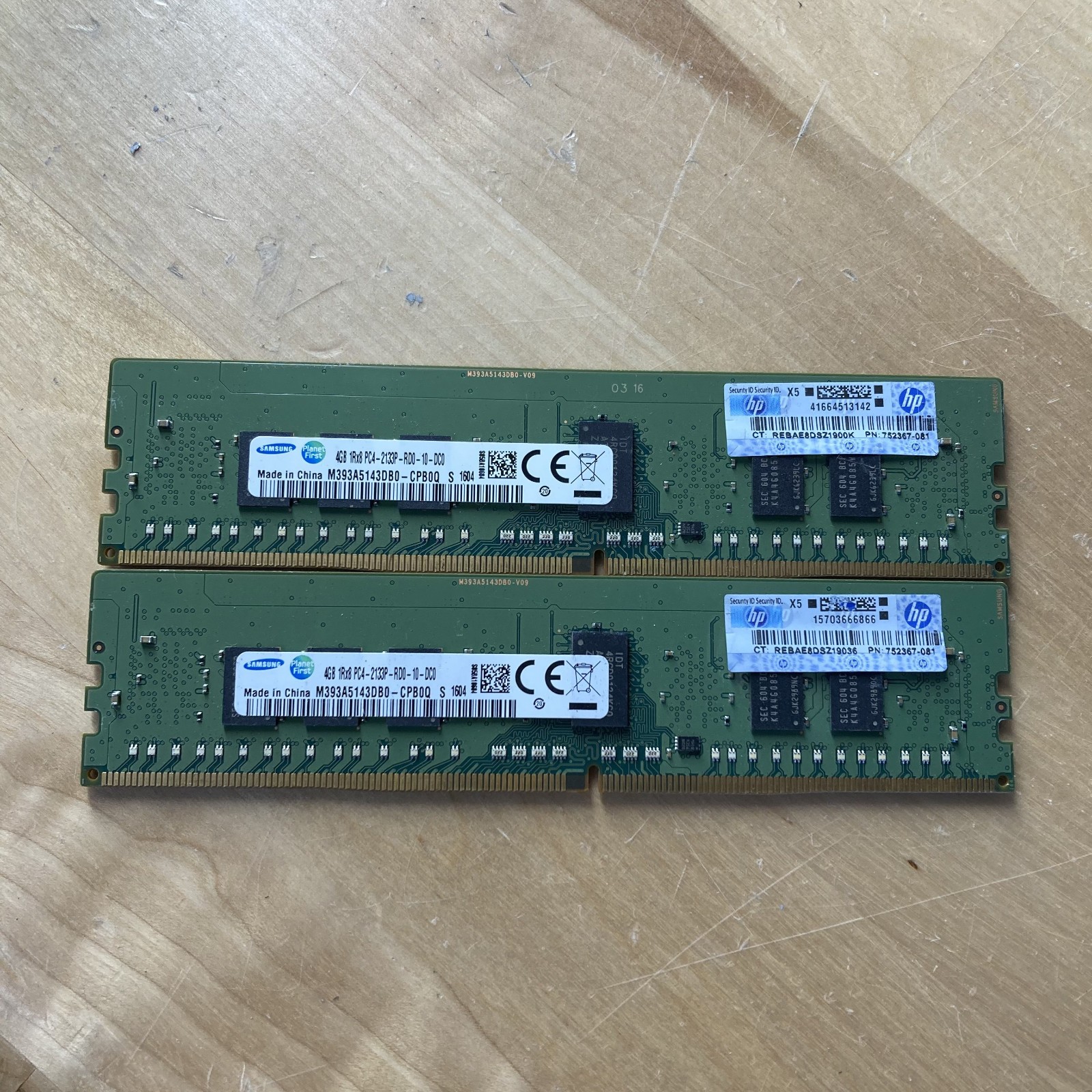 Samsung 8GB Kit (2x4GB) 1Rx8 PC4-2133P 2133MHz ECC Server RAM M393A5143DB0-CPB0