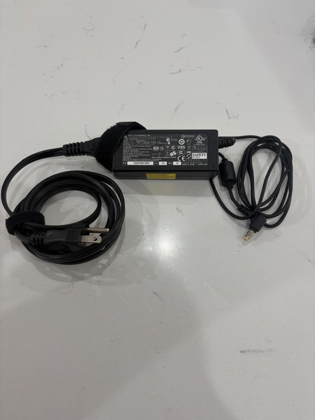 Delta Electronics SADP-65KB D AC/DC Adapter 19V 3.42A for Acer Genuine 