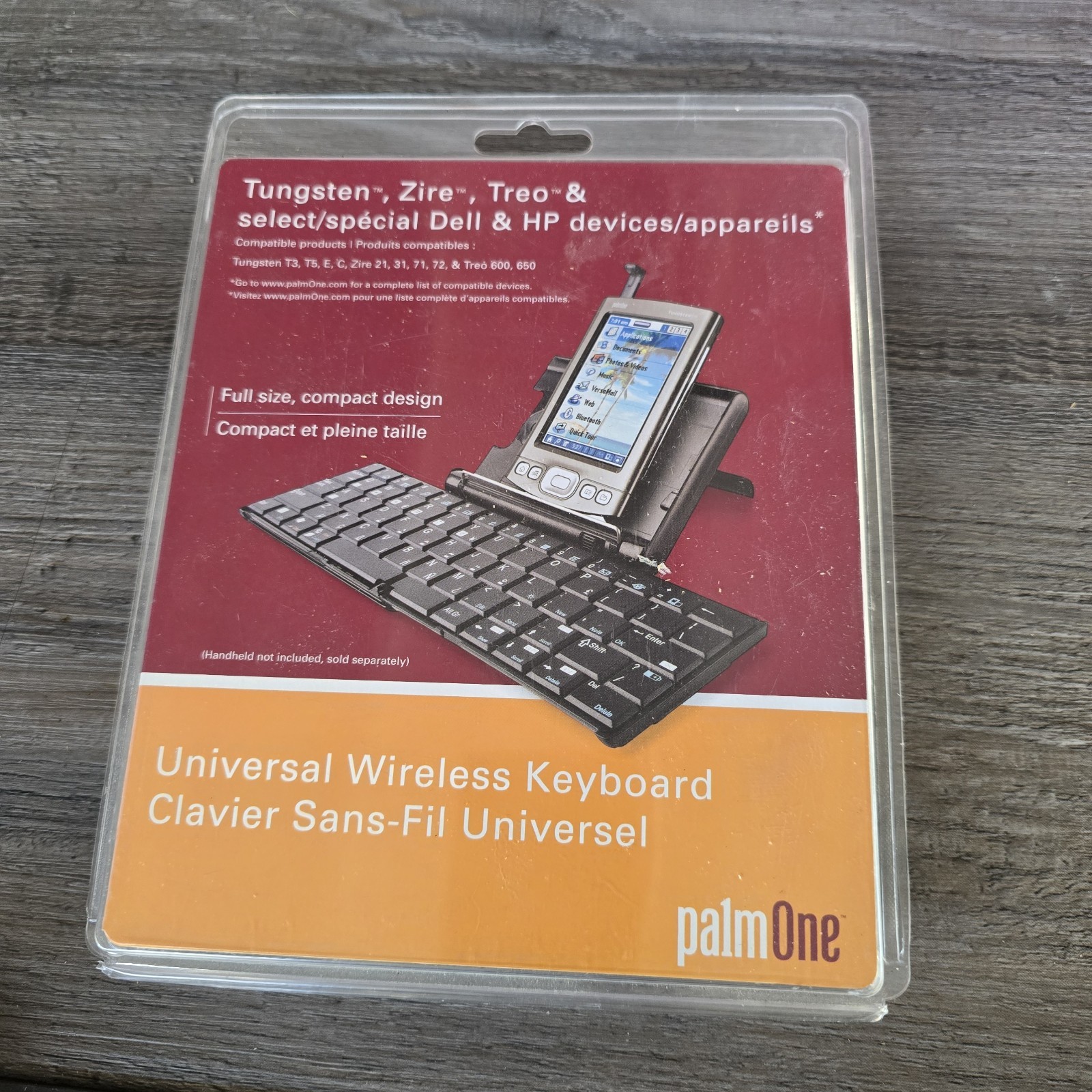 PalmOne Universal Wireless Keyboard 3169WW BRAND NEW Batteries Have Corrosion 