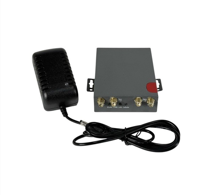 The Bolton Blazer 4G LTE Cellular Router - Single SIM CAT6 LTE with 2 LAN