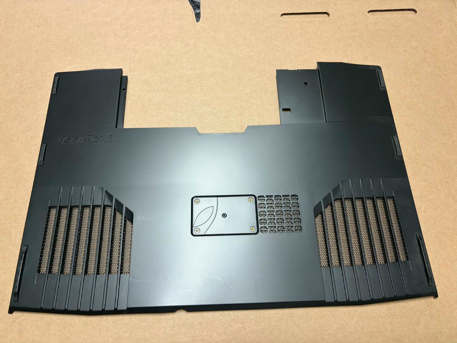 OEM Dell Alienware M17X R3 R4 Case Bottom Cover CPU Cover 0C63PY C63PY