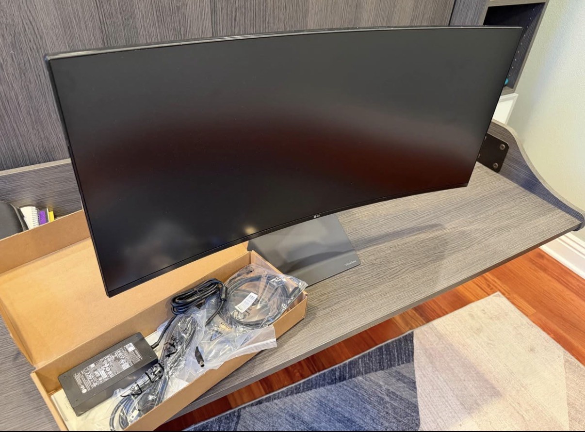 LG 34GN850-B Ultragear 34" QHD IPS 3440x1440 21:9 Curved 160Hz Gaming Monitor