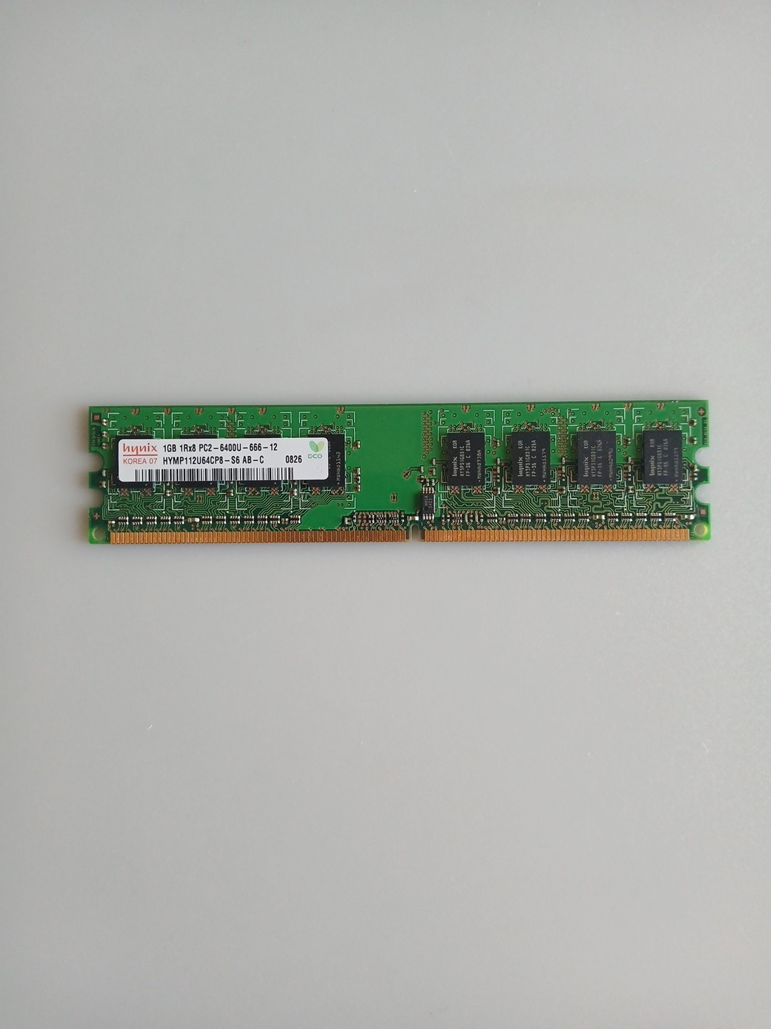 Hynix 1 GB RAM 1Rx8, PC2-6400U-666-12,  HYMP112U64CP8-S6 AB-C