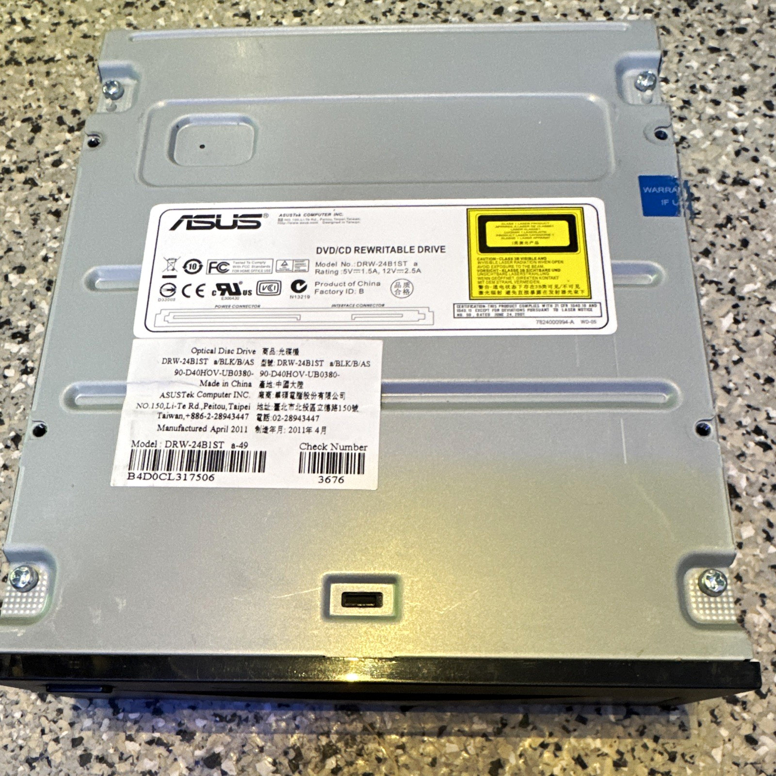 ASUS DRW-24B1ST 24x Internal SATA DVD/CD Rewritable Drive