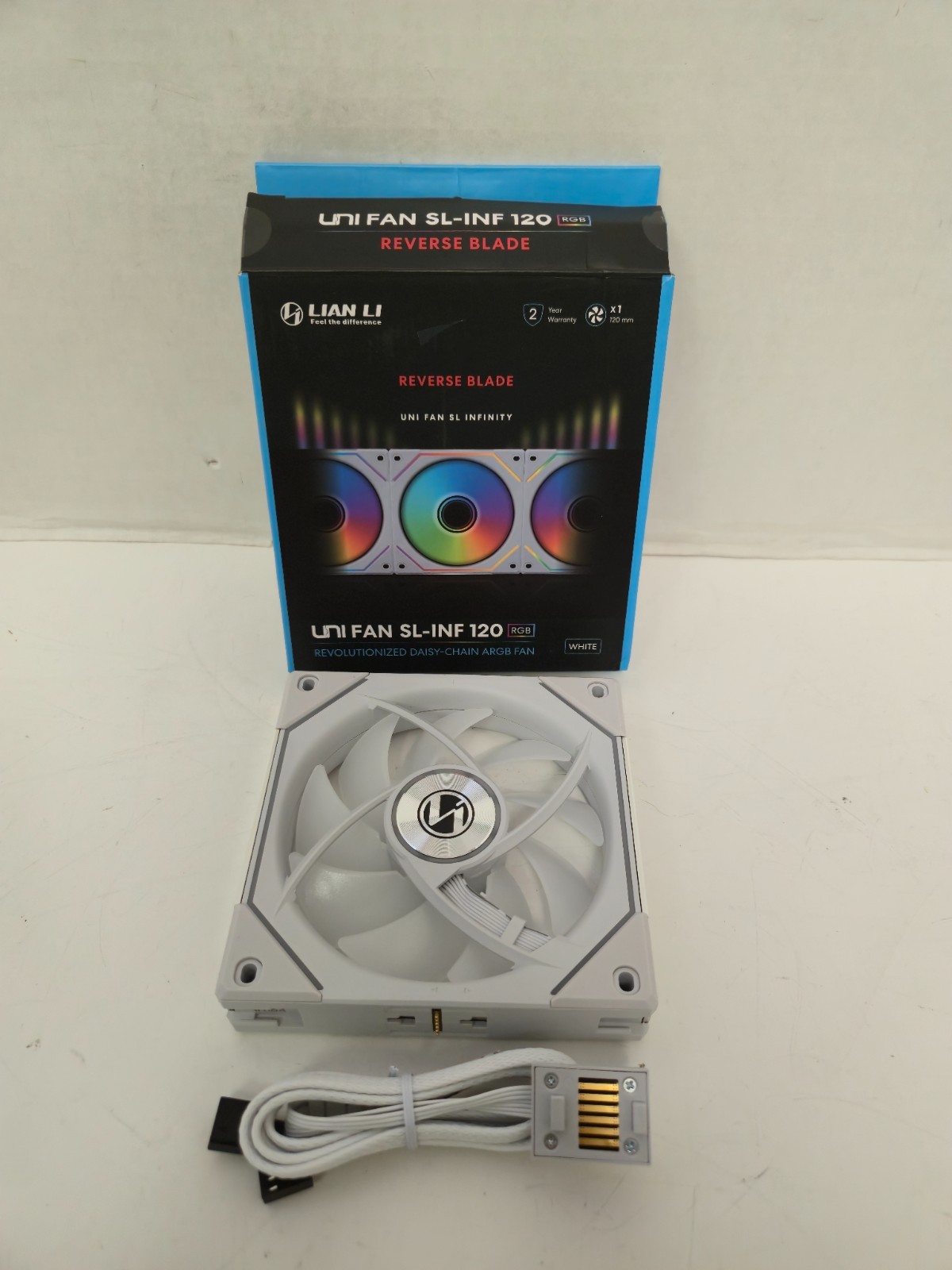 UNTESTED - Lian Li Uni Fan SL-INF 120 Reverse Blade - White - COMPLETE - (READ)