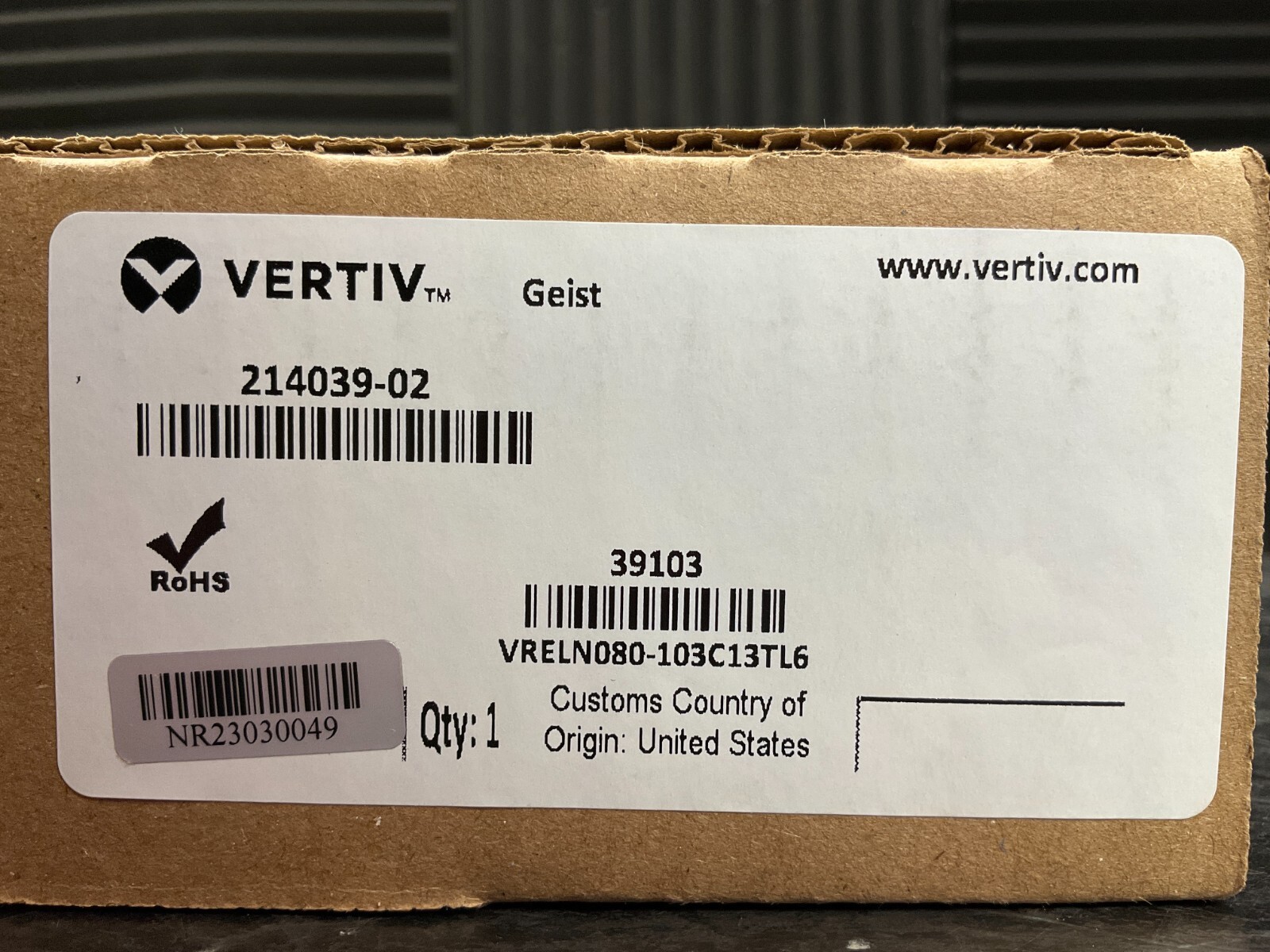 Vertiv Geist Basic PDU 30Amp 208v 39103 VRELN080-103C13TL6  ✅✅❤️️✅ BRAND NEW