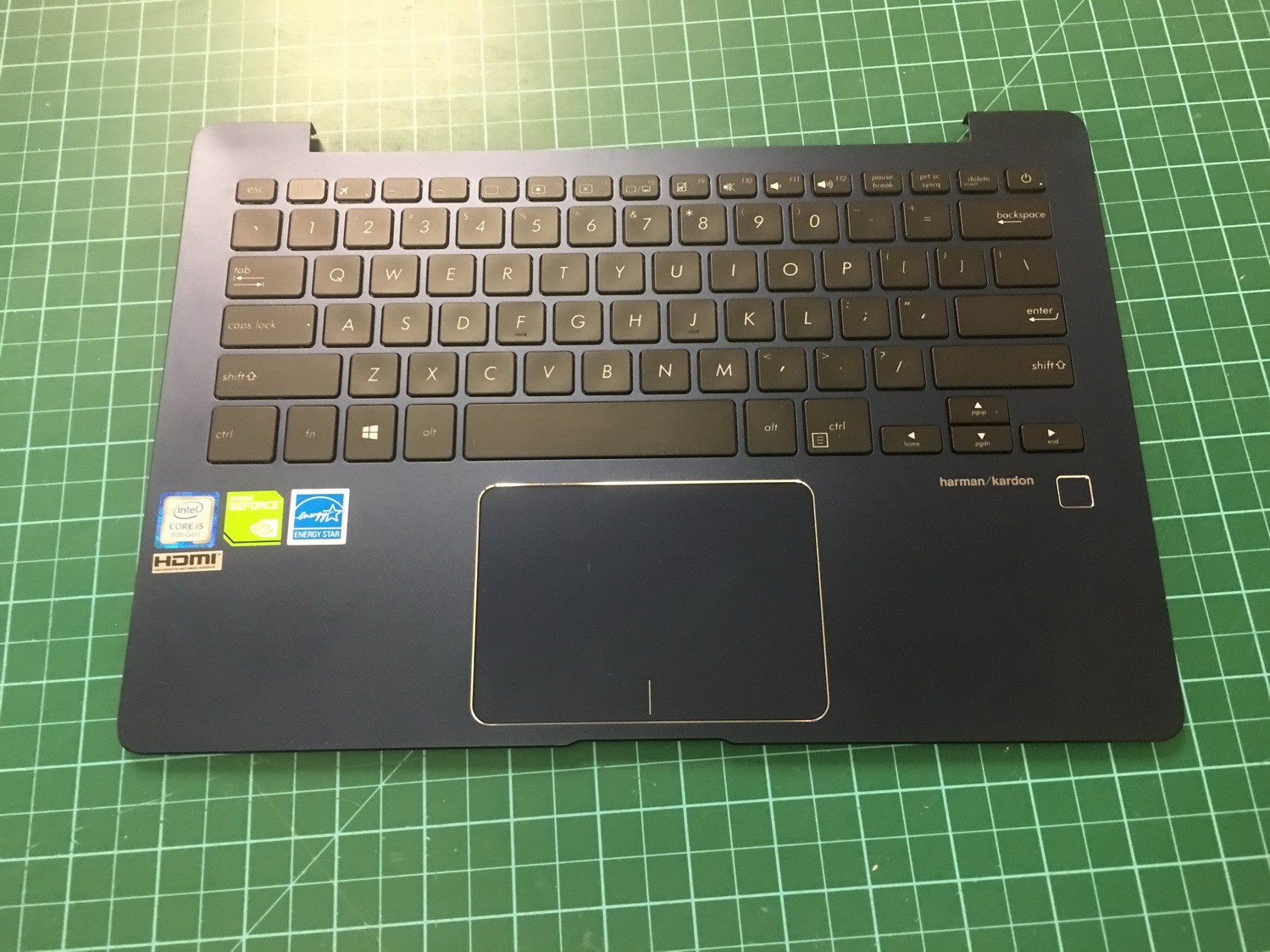 OEM ASUS ZenBook UX331U 13.3" Palmrest Trackpad US Keyboard 13N1-3JA0811 Grade A