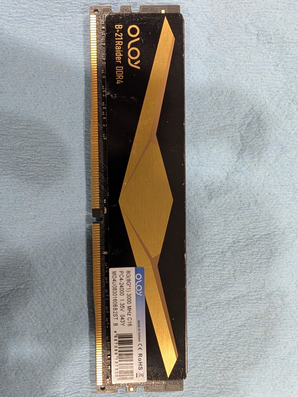 OLOy B-21 Raider 8GB DDR4 3000MHz CL16 Desktop RAM Memory PC4-24000 1.35V