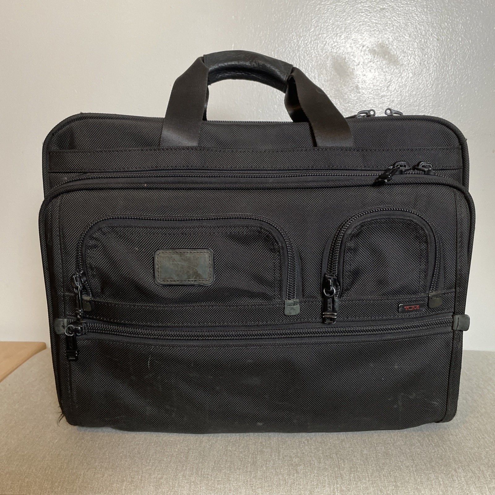 Tumi Ballistic Alpha 26127DH Expanding Rolling Bag wheels