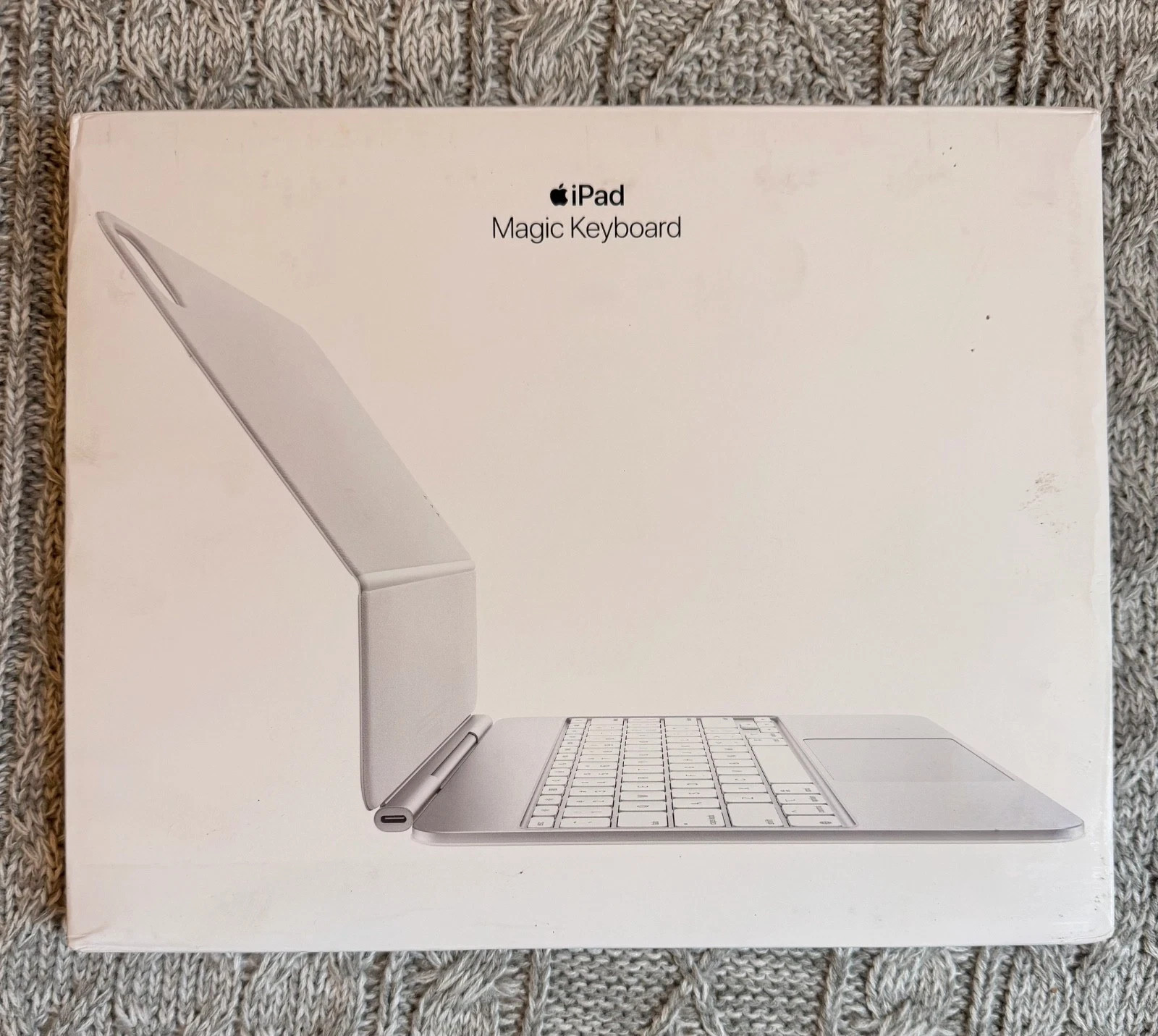 Apple Magic Keyboard iPad Pro 13" M4 M5 White MWR43LL/A A2974 NEW SEALED