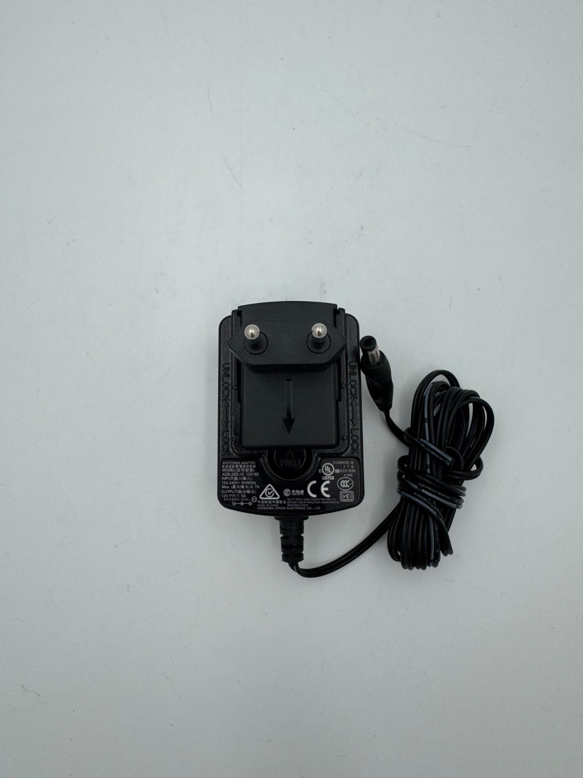 Shenzhen Power Supply Model: ADS-25D-12 12018E 100-240V, Output: 12V