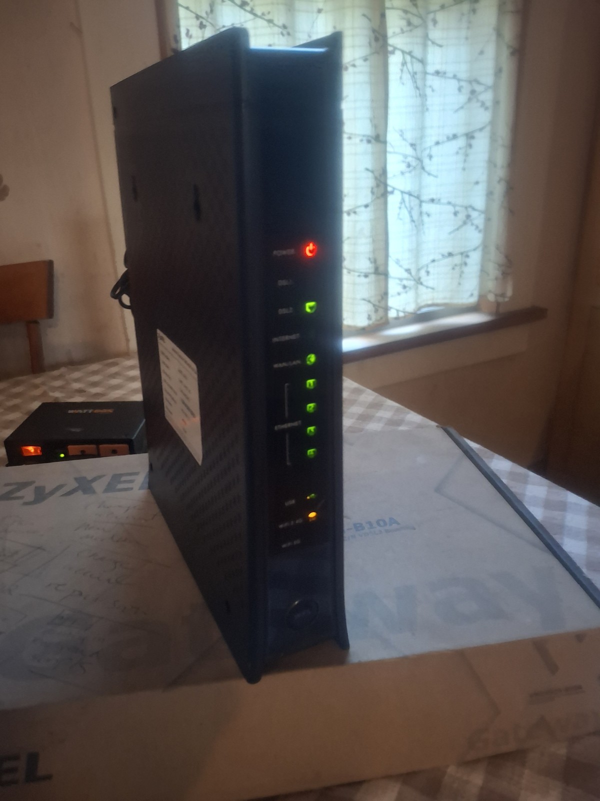 ZyXEL VMG4825-B10A VDSL2 DSL Modem Router Dual Band WiFi AC w/ Power Adapter
