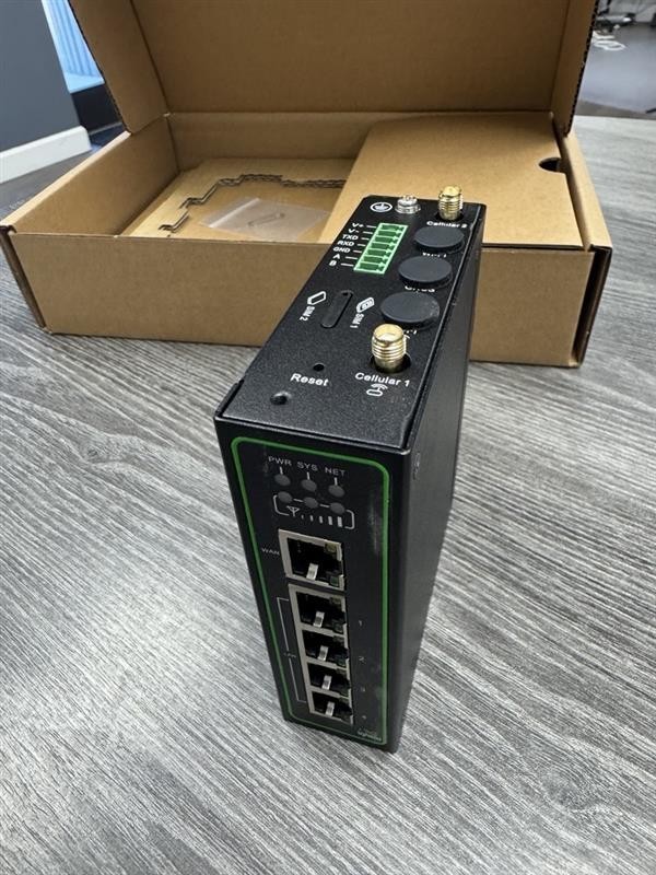 InHand Networks IR315 Industrial LTE 4G Router IR315-FF39-S