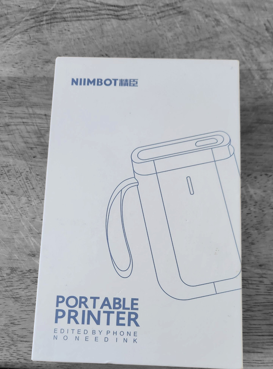 Niimbot D11 portable printer