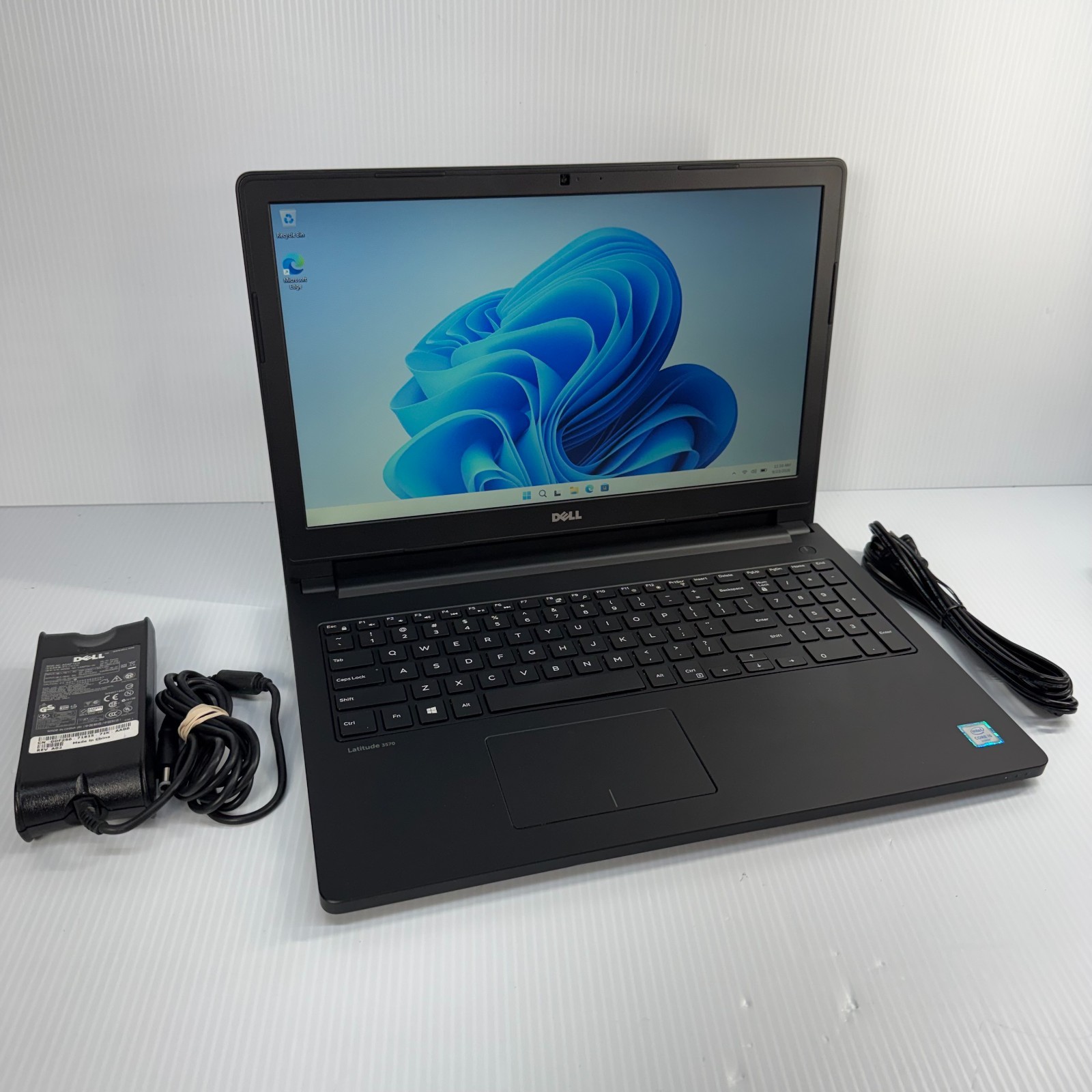 Dell Latitude 3570 i5-6300U 15.6" Windows 11 Pro Laptop 256GB SSD 16GB RAM