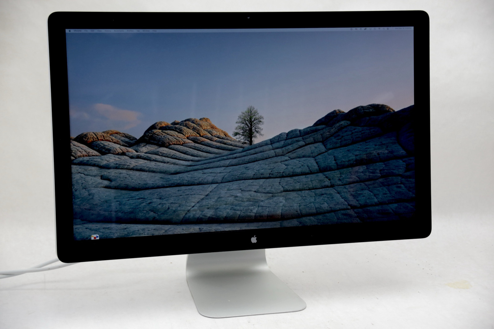 Apple Thunderbolt Display A1407 27in LCD Monitor MC914LL/A Silver 2560x1440 IPS