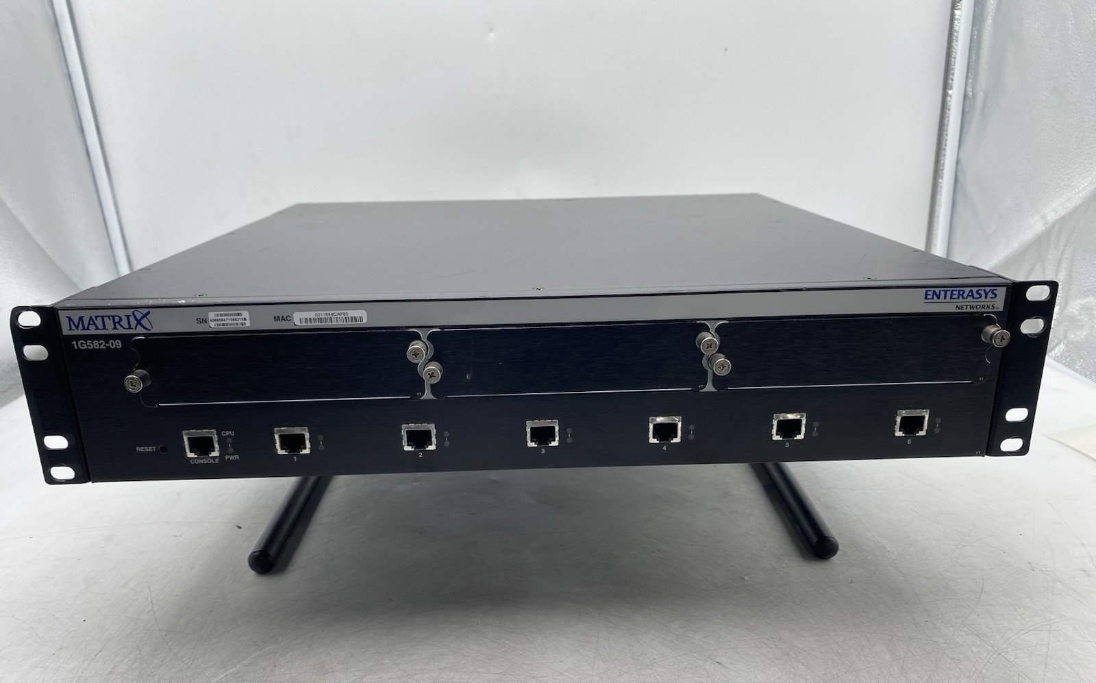 Enterasys Networks Matrix 1G582-09 6-Port Gigabit Ethernet Switch