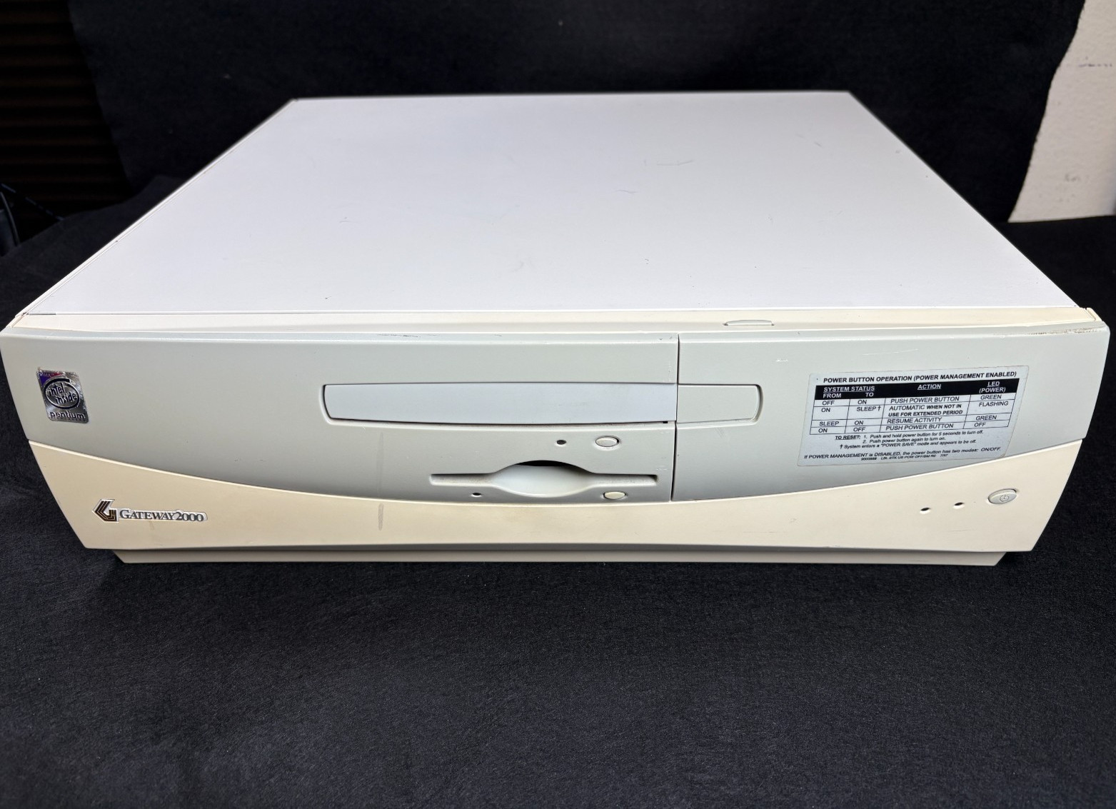 Vintage Gateway 2000 Desktop P55C-200 PC Pentium MMX 200MHz 512KB, 128MB Win98