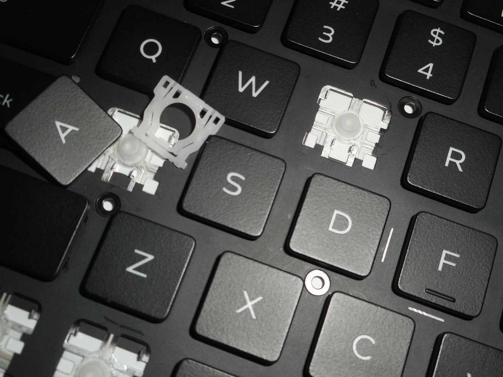 Single Key Cap + Clip For Dell Inspiron 17 7778/7779 P/N: 3NVJK Model: SN7251BL