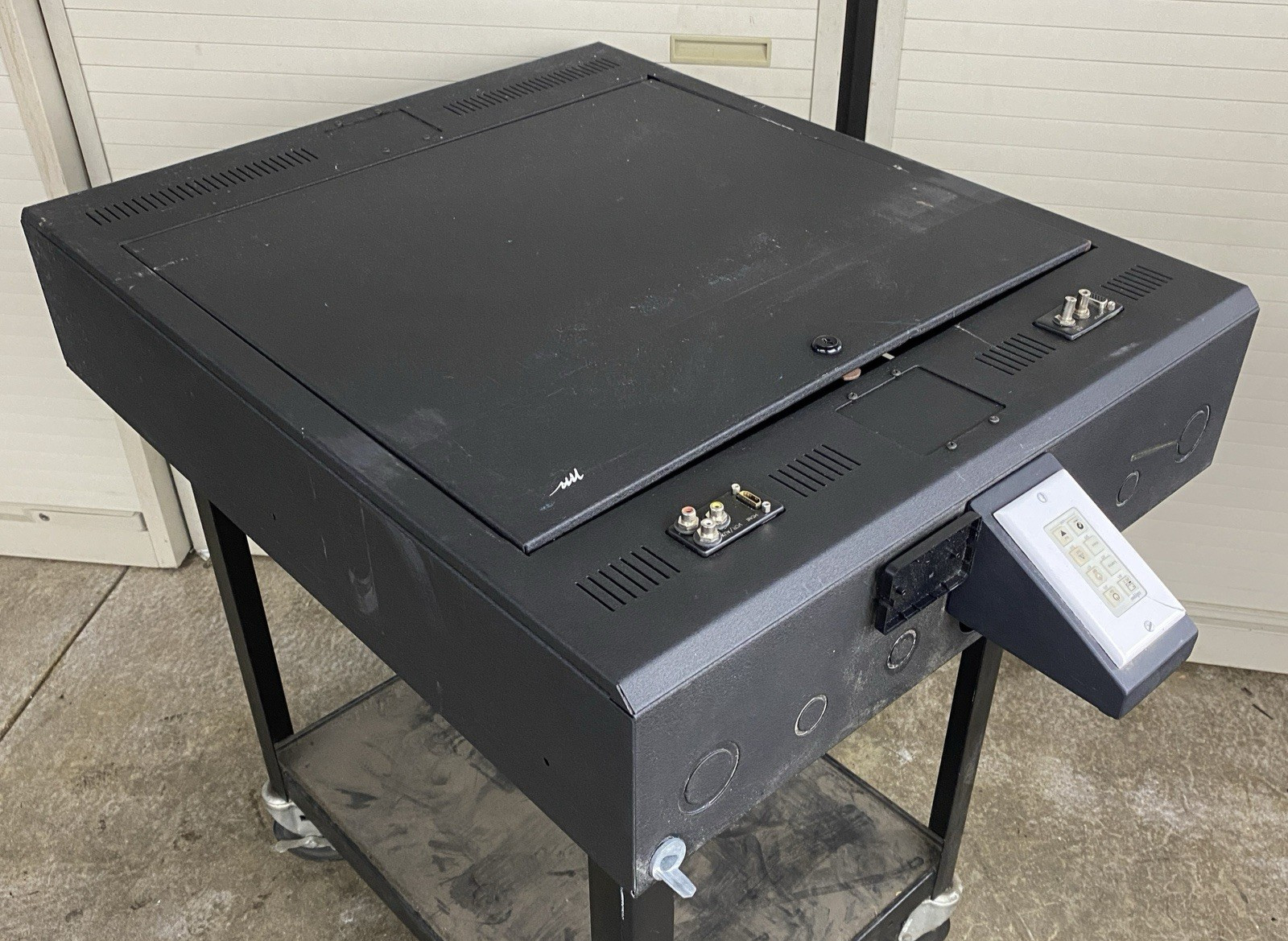 Middle Atlantic TOR-3-20SBK-13965 3SP Tilt Out Wall Rack Electronic Enclosure
