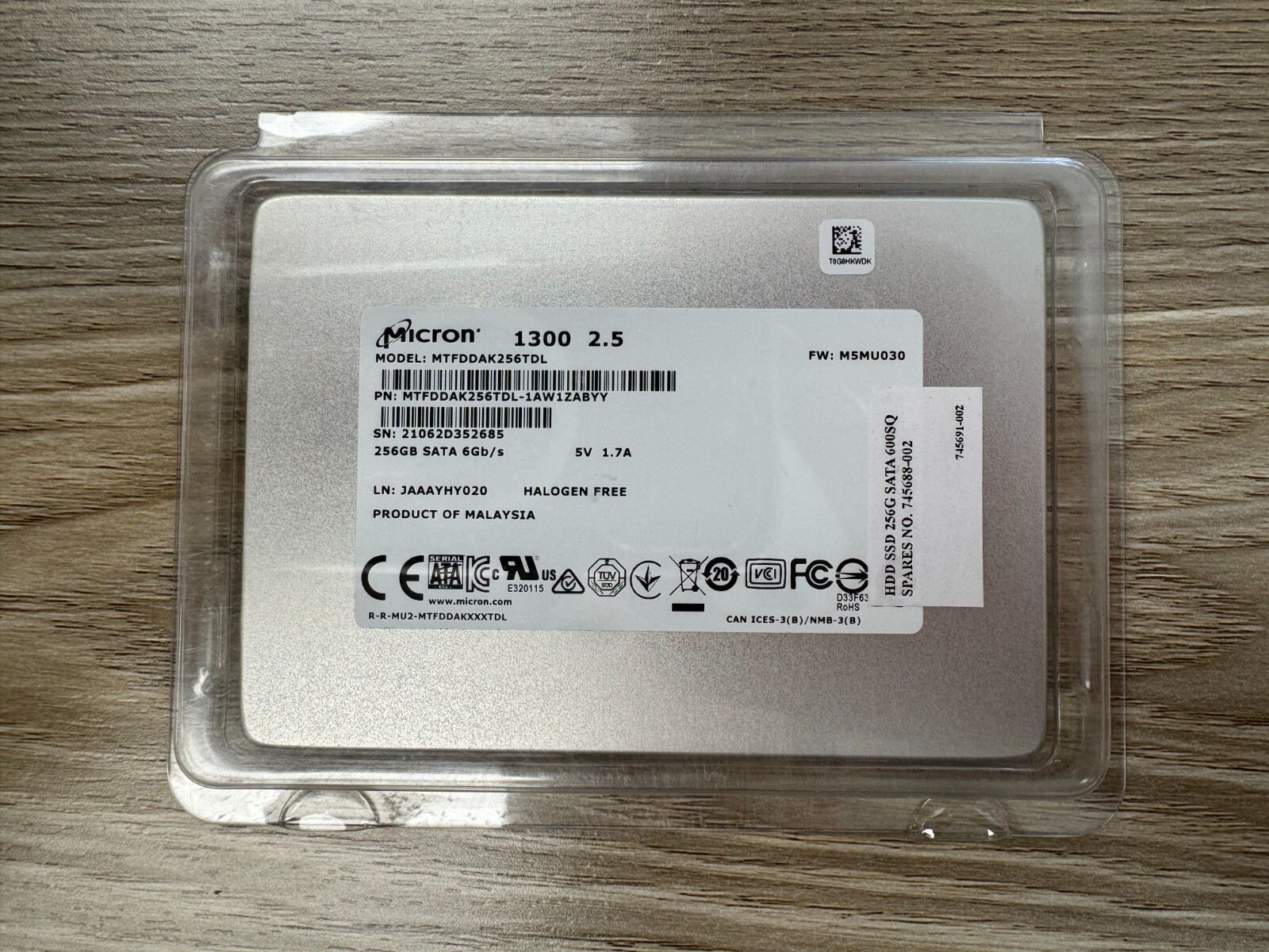 Micron 1300 2.5 MTFDDAK256TDL-1AW1ZABYY 256 GB SATA 6Gb/s HDD SSD