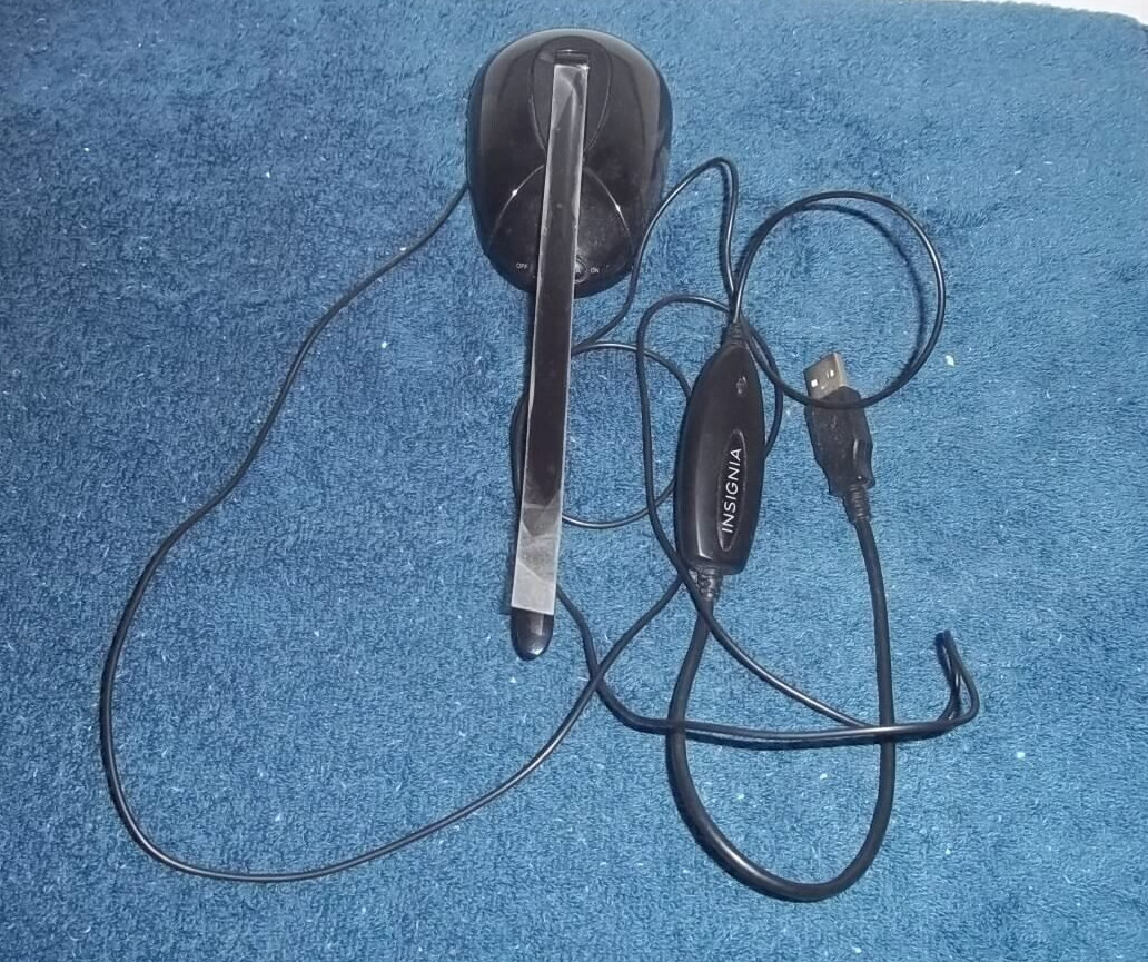 INSIGNIA NS-PAUM50 USB MICROPHONE FOR LAPTOPS AND DESKTOPS