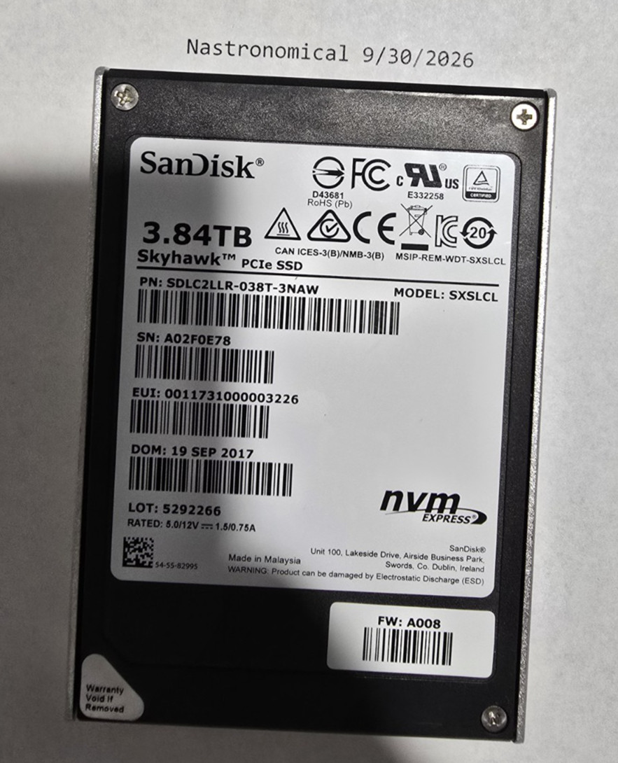 SANDISK SDLC2LLR-038T-3NAW 3.84TB SXSLCL 2.5 SKYHAWK PCIE NVMe SSD, LOW HOURS