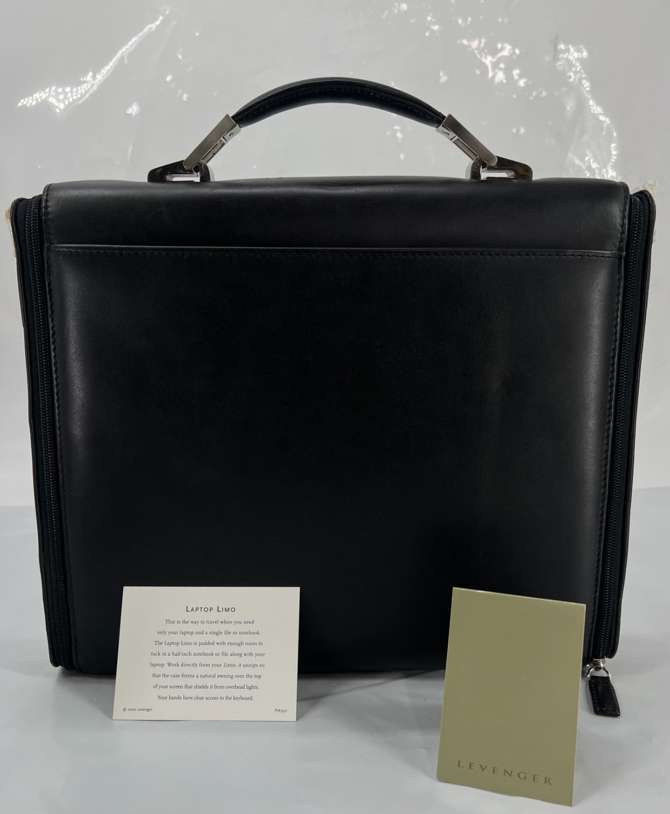 Levenger Black Leather Laptop Sleeve Portfolio Business Organizer Zip Around P25