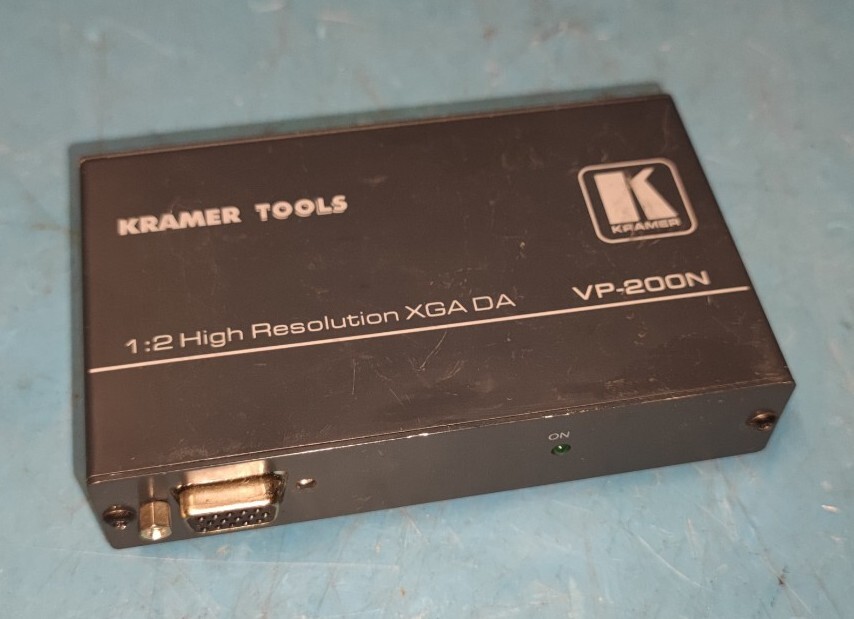 Kramer Tools VP-200N 1:2 High Resolution XGA DA
