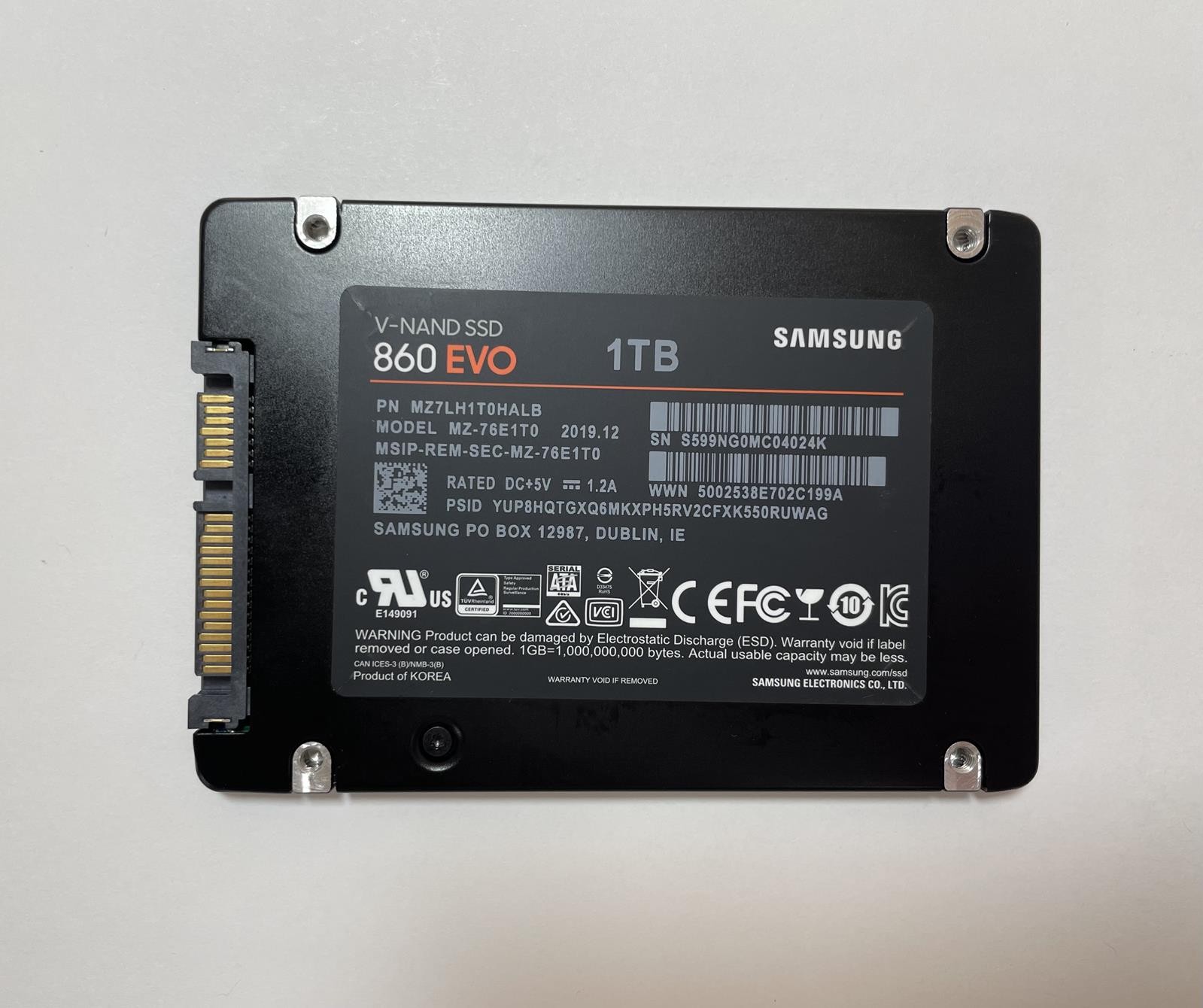 SAMSUNG 860 EVO MZ-76E1T0 1TB 2.5" SATA Internal SSD