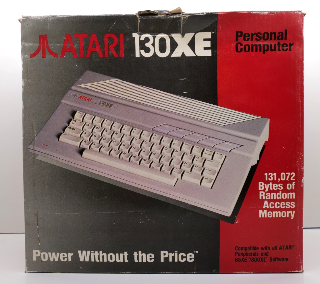 Atari 130XE Computer Box Manuals Power Supply Powers On **PARTS ONLY**