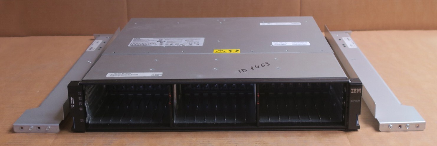 IBM 1746-E4A EXP3524 24x 2.5" SAS Bay 2U Storage Disk Expansion Unit