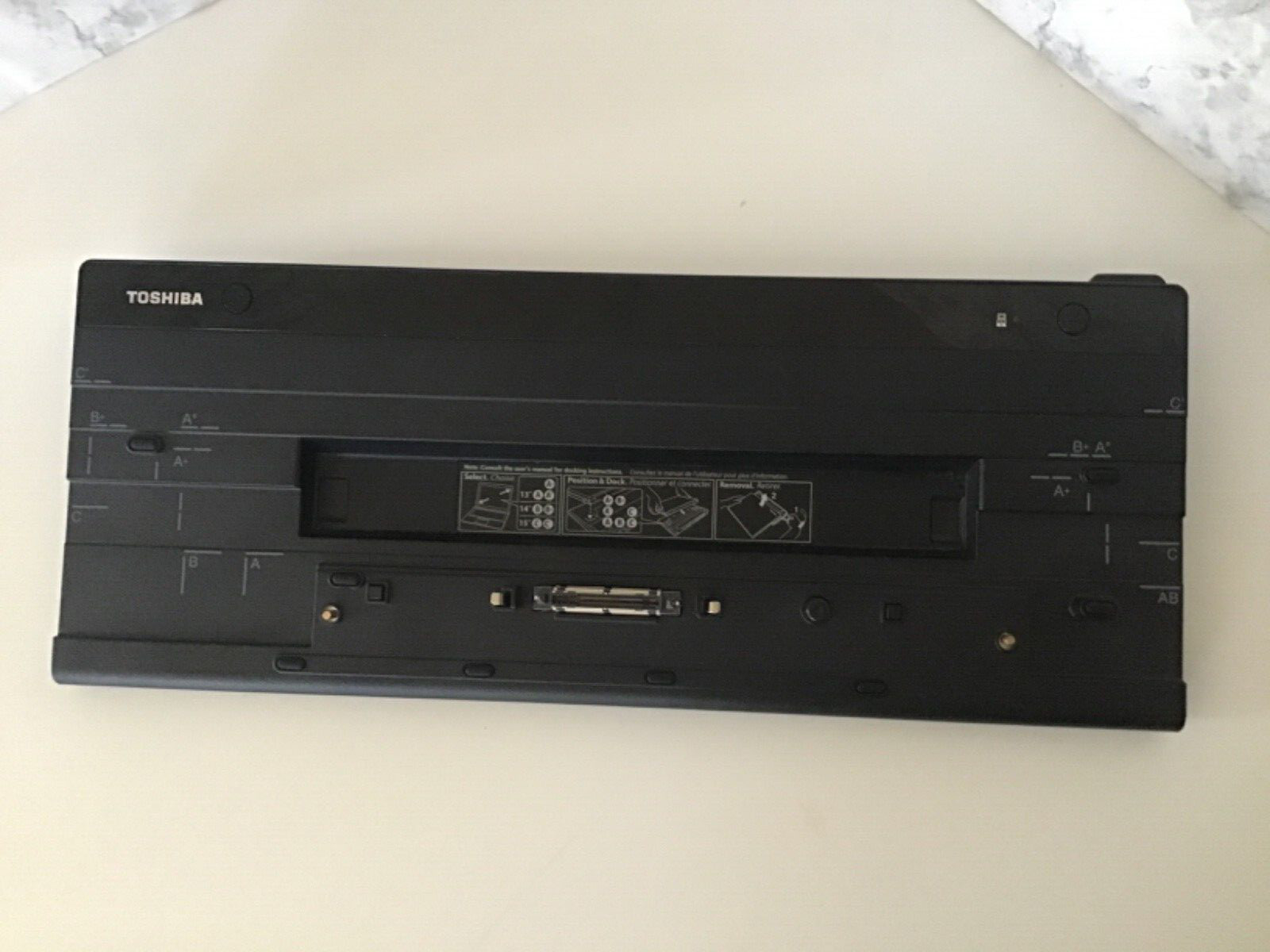 Toshiba PA5116U-2PRP HI SPEED Port Replicator III EXC - No Power Supply